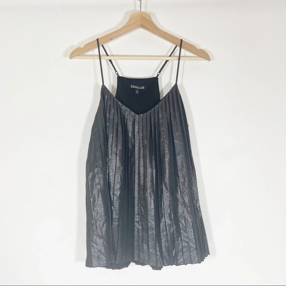 NWT Express Trapeze Cami Tank Top Glittering Metallic Pleated Gray Sz M